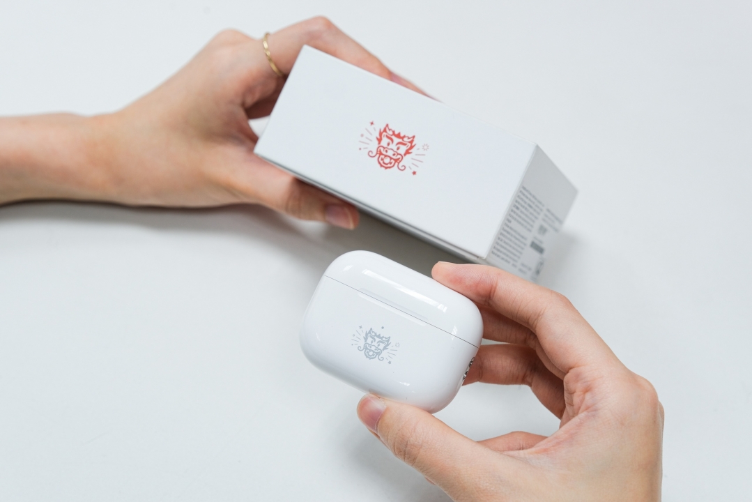Apple Cho Ra Mắt AirPods Pro 2 - Phiên Bản Đặc Biệt Cho Năm Rồng