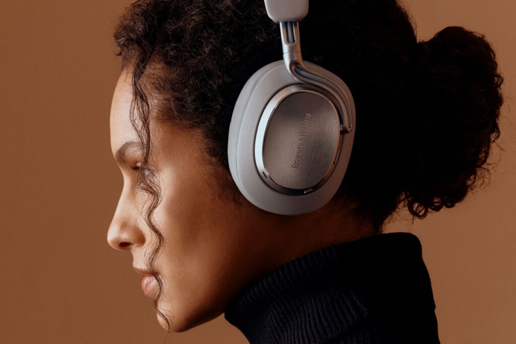 Bowers & Wilkins Px8 S2 Ra Mắt Hai Màu Mới Pearl Blue Và Midnight Blue, Nâng Tầm Đẳng Cấp Tai Nghe Flagship