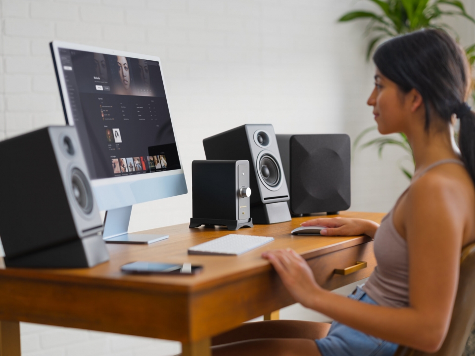 Cách Ly Điện Có Ảnh Hưởng Đến Chất Lượng Âm Thanh Không?