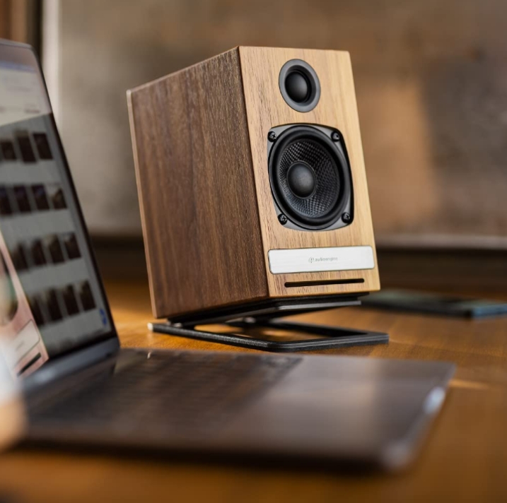 Chân loa Audioegnine DS1M dành cho loa nhỏ bằng thép