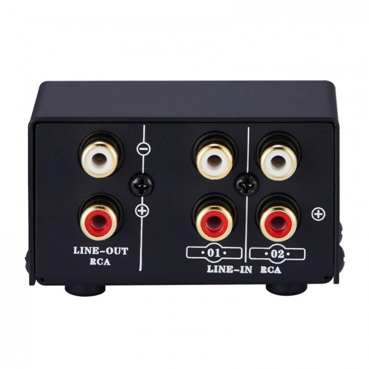 Cổng Line In và Line Out trong Công Nghệ Âm Thanh: Điểm Khác Biệt và Ứng Dụng Thực Tế