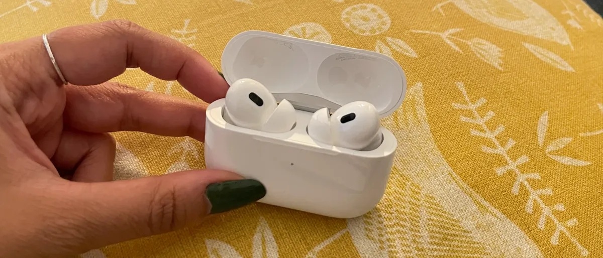 Đánh giá chi tiết AirPods Pro 2 phiên bản 2023 của Apple: Hiệu suất ấn tượng và khả năng khử tiếng ồn xuất sắc