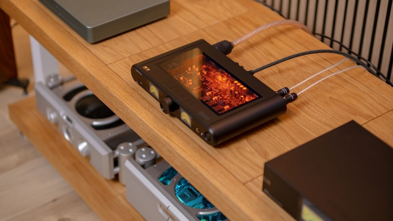 Đánh Giá Chi Tiết Desktop DAC/AMP Topping DX9: Hiệu Suất Âm Thanh Tuyệt Vời và Thiết Kế Đẳng Cấp