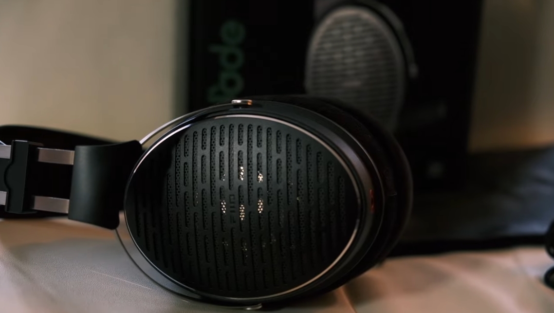 Đánh Giá Chi Tiết FiiOJT3 – Làm Sao Một Chiếc Tai Nghe Open-Back Phân Khúc 2 Triệu Lại Có Thể Hay Đến Vậy?