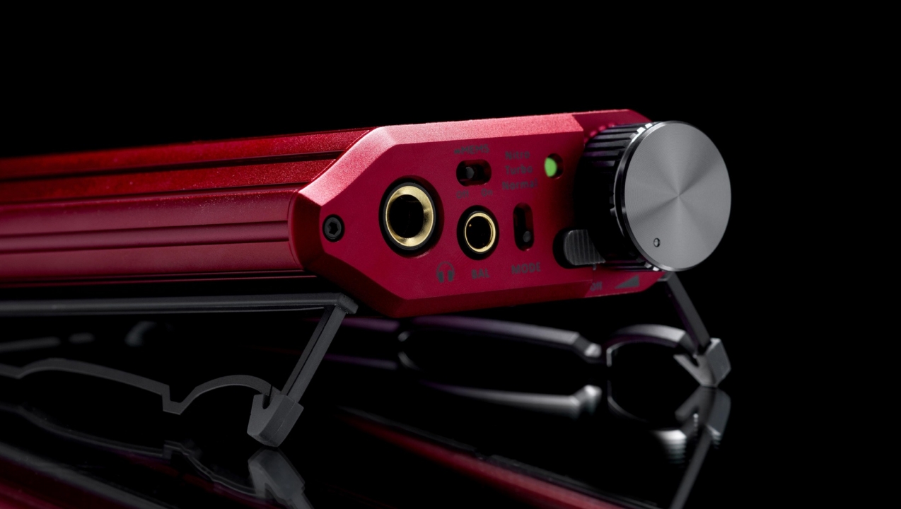 Đánh Giá Chi Tiết Portable DAC/AMP iFi iDSD Diablo 2