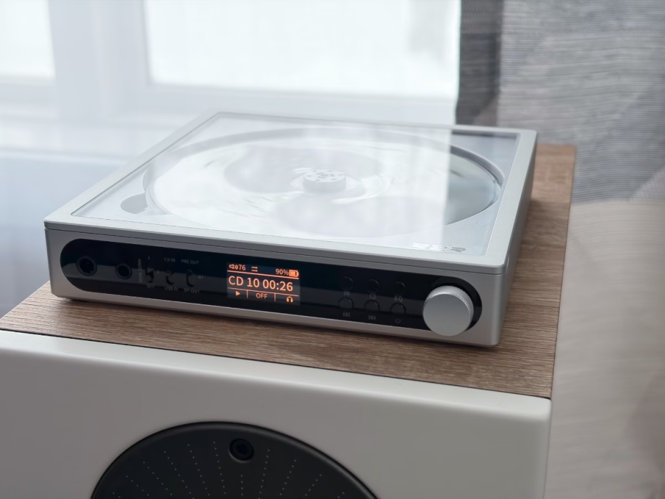 Đánh Giá Chi Tiết Portable CD Player FiiO DM15 R2R 