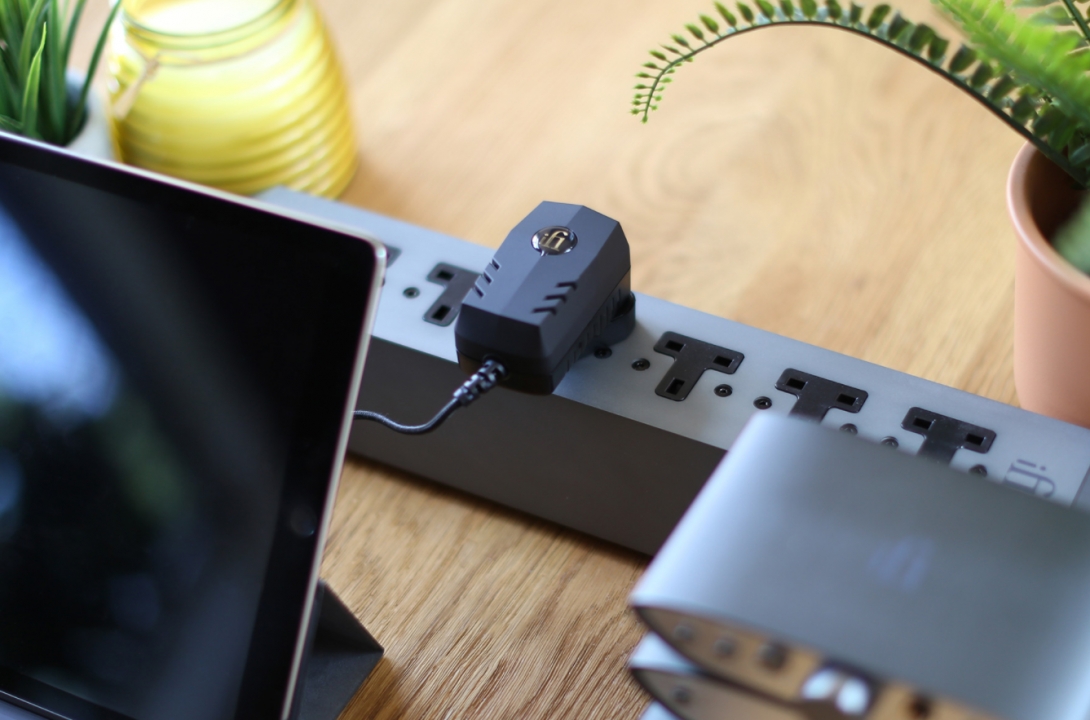 iFi giới thiệu phiên bản iPower 2 chủ động chống ồn âm thanh cho thiết bị điện