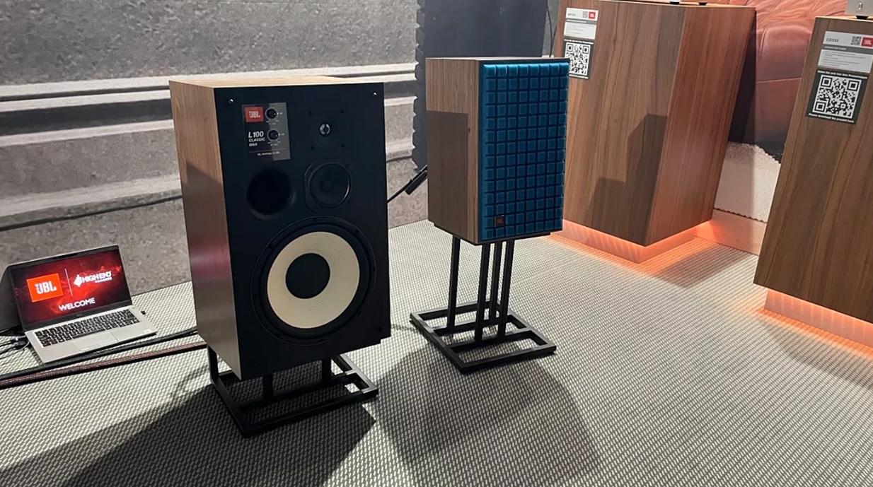 JBL ra mắt loa huyền thoại L100 Classic MKII