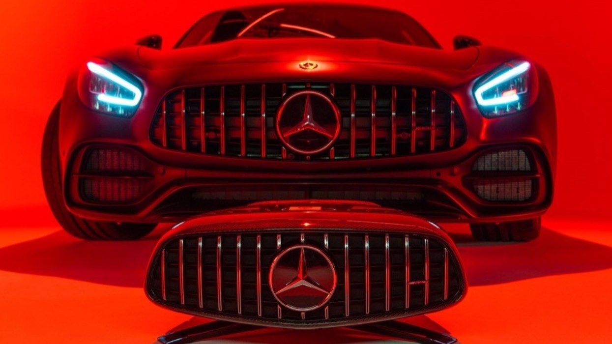 Loa bluetooth độc lạ có thiết kế siêu xe Mercedes-AMG GT