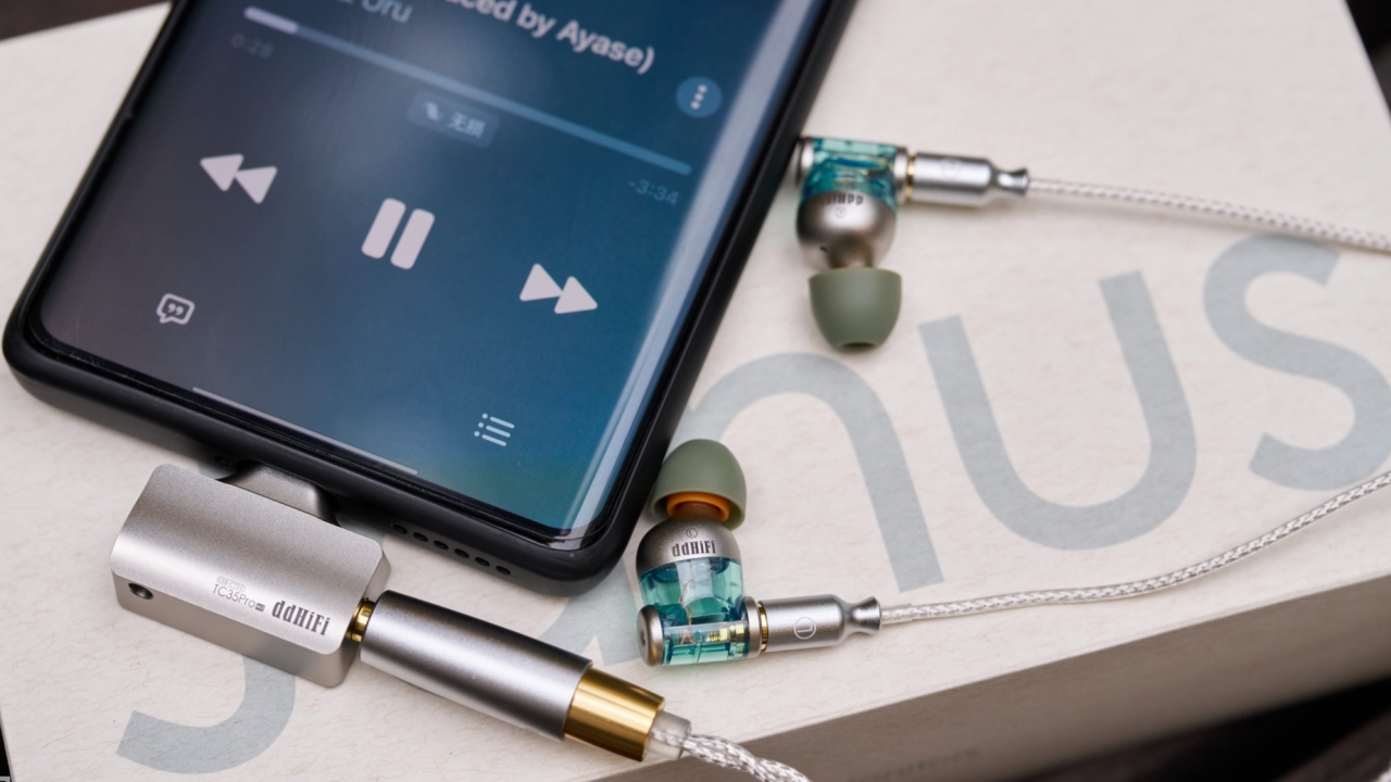 Nhà ddHiFi vừa cho ra mắt tai nghe in-ear ddHiFi Janus 3 E2023