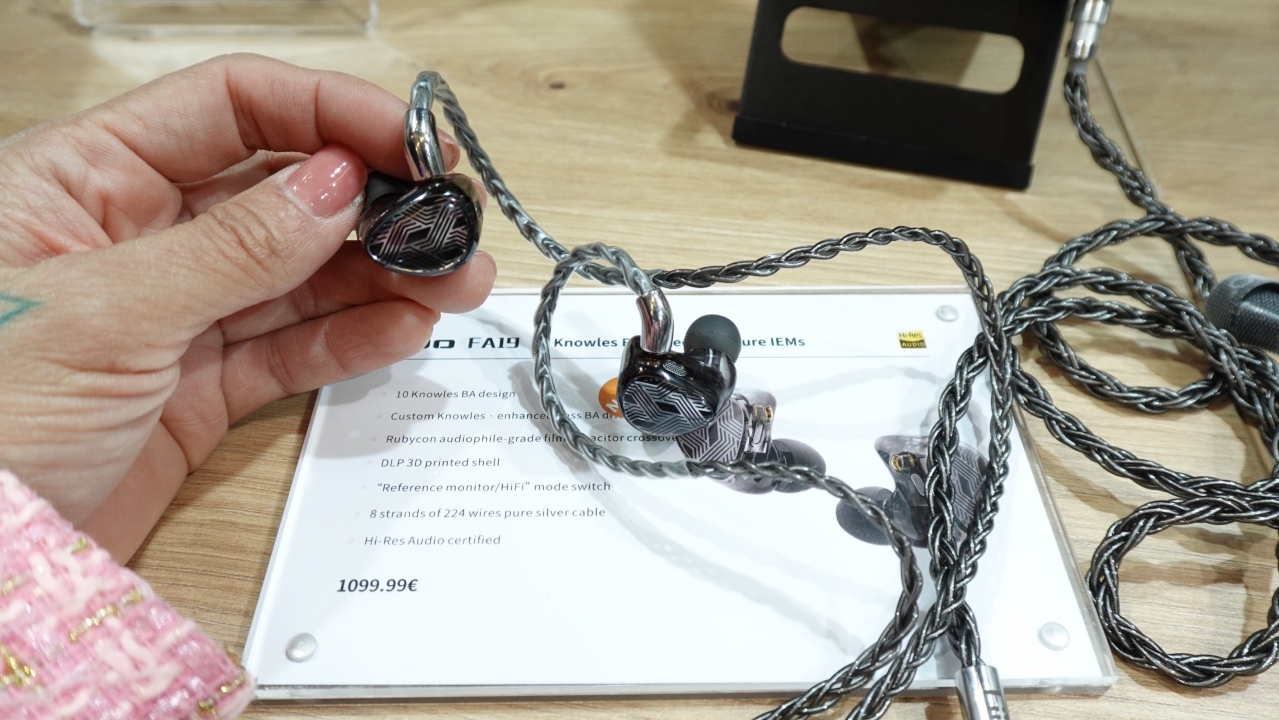 Những Hình Ảnh Đầu Tiên Của FiiO FA19 Tại High End Show 2024 Tổ Chức ở Munich