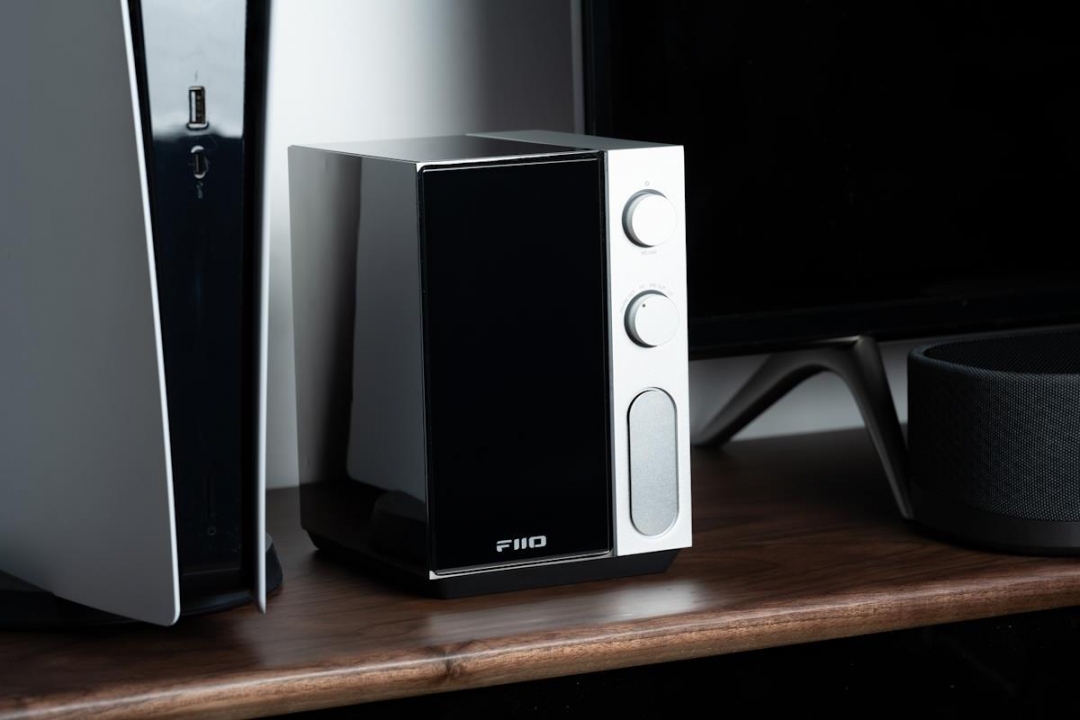 Những Hình Ảnh Đầu Tiên Trước Giờ Ra Mắt Chính Thức của Máy Nghe Nhạc FiiO R9