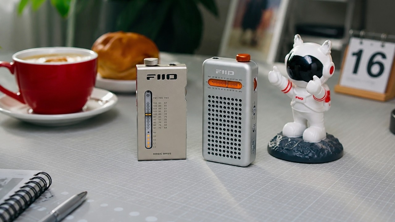 Những Nâng Cấp Của FiiO RR13 So Với FiiO RR11 – Phiên Bản Hoàn Thiện Hơn Cho Người Yêu Radio Retro