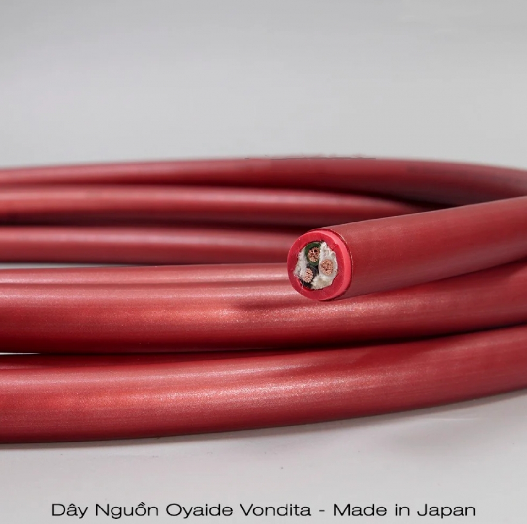 Dây nguồn Oyaide Vondita